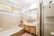 Top Crescent Head
