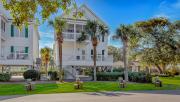 Steps to Beach! 4BR- 4BA En-Suite, Pool, Sleeps 14