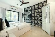 Spacious 3BHK Family Suite Near Growels Mall Next to Western Express Highway