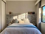 Light-filled Vredehoek spacious retreat with workspace Light-filled Vredehoek spacious retreat with workspace