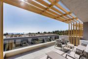Luxury Family Apartment with 4 Bedrooms Pool and Stunning Views
