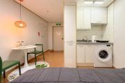 31Hongdae Station Area, Yeonnam, Hongdae Street, 15 Minutes from Itaewon, Single Accommodation, Fully Furnished
