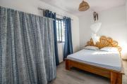 Mangrove Family Lodge