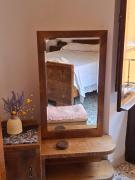 Top Villanova Monteleone Top Villanova Monteleone