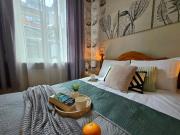 Old Town Casa Donna Cozy Five Bedroom Apartment with Stunning Old Town Views-Steps from Dome Square and Presidential Castle-Friends & Family stay