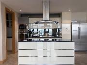 2BR 2BA High Rise Luxury Panoramic Views