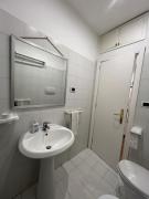 One-room apartment in the Spanish Steps area
