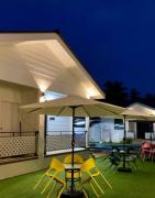 4BR Family Cottage 200m to Beach with Pool, WiFi and Netflix