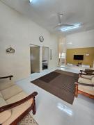 Anjung Rhea Homestay
