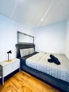 Cozy 1BR Apt & LR with Terrace Near Museum Gugging