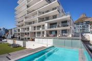 Sea Views 3 bed - The Fairmont - Sea Point BantryBay