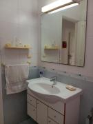 Guest Room Near Airport