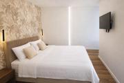 1BR Vatican Apartment, 5 Min Walk to Metro A