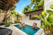 Seminyak Pool Villa, 5 Min to Double Six Beach