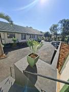 Moxley Manor Entire holiday home