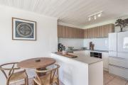 Top Lennox Head