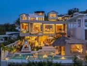 Zdenka - Luxury Ocean View Villa in Bingin