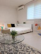 New Cozy 2B1R 1F 10 min to COEX n Daechi