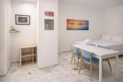 Cozy Rome Retreat, Metro C & Free Parking