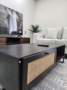 Kinda Urban Suites Apartment