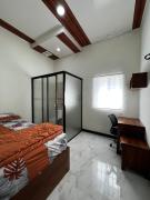 Top Palur