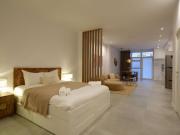 Milos cozy, family-friendly apartment in Patraix