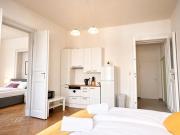 Cozy 2BR Apt, near AKH Hospital-ideal for short & Longstay