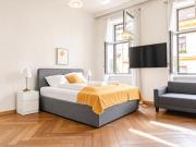 Cozy 2BR Apt, near AKH Hospital-ideal for short & Longstay