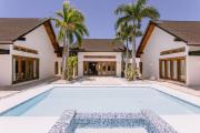 Luxe 5BR Villa with Pool and Palapa