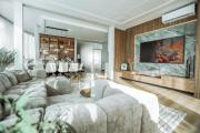 Riverside SPA Residence