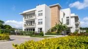 Across from beach with resort pool - Coral Beach 202