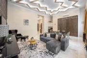 Marble & Gold Apartment by Andrássy