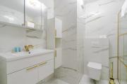 Harmony Park Inviting Apartment by BookingHost