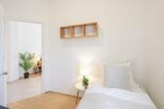 Modern 2 Bedroom Home with Balcony