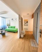 Metro Family Apartment 2 Bedrooms Seeps 6