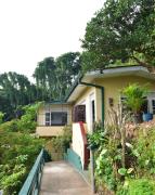 Thimira Mist - Entire Home in Kandy City with Mountain-View