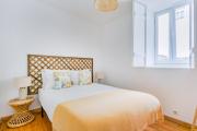 Santana 2BR, Steps from Downtown – Explore Lisbon on Foot