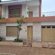 Excelente prop en el corazón de barrio Villa Rosas