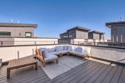 Luxe Rooftop Escape - City & Mountain Views