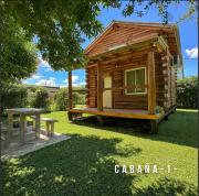Cabañas de campo con pileta, cancha y quincho