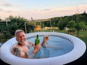 Hiša nad vinogradom