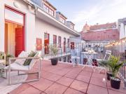 TurnKey I Main Bus Station Apartments