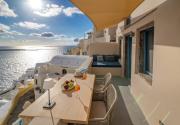 Top Oia