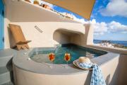 Top Oia