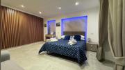 Parthenope house