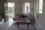 2BR Simple Budget Homestay, beach, parking, Wi-Fi