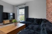 Przestronny Apartament z Ogrodem i Parkingiem by Noclegi Renters