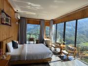 Lá Đỏ Hotel Retreat Sapa Center