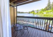 Top Lake Oswego
