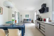 Stress-Free Residential Stay FREE Parking